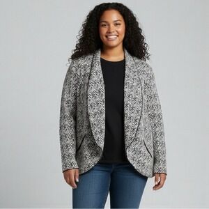 CATO Woman Black and White Chevron Blazer size 18/20W